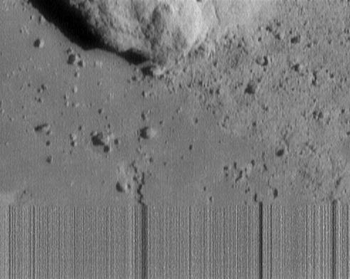 Eros, dernière image transmise par la sonde