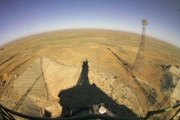 Vue de 'derrière'' du Pad 31, depuis le sommet du pas de tir