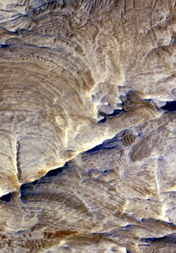 Candor Chasma 