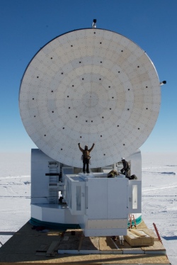 Le South Pole Telescope