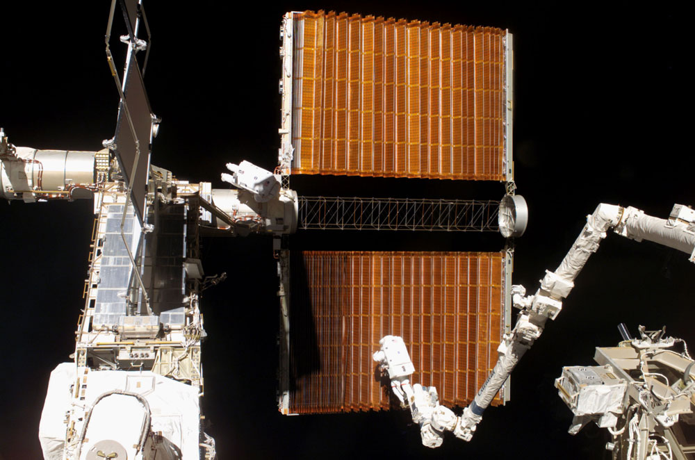 Les panneaux solaires de la Station