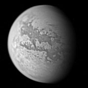 Mosaïque de Titan. Images acquise dans l'infrarouge.