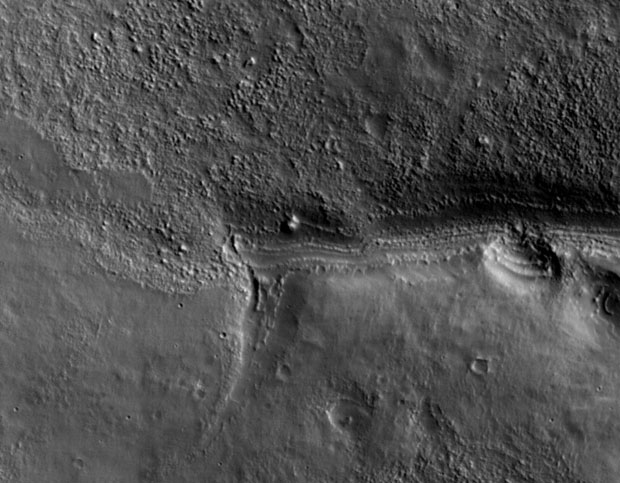 Les premières images de la caméra Hirise