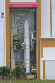 Transfert d'Ariane 5 ES sur son pas de tir (ELA-3)