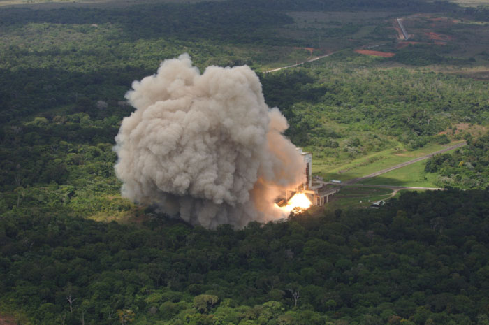 Essai réussi de la mise à feu du P80 (Vega)