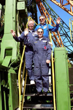 Greg Olsen et les deux membres de Expedition 12