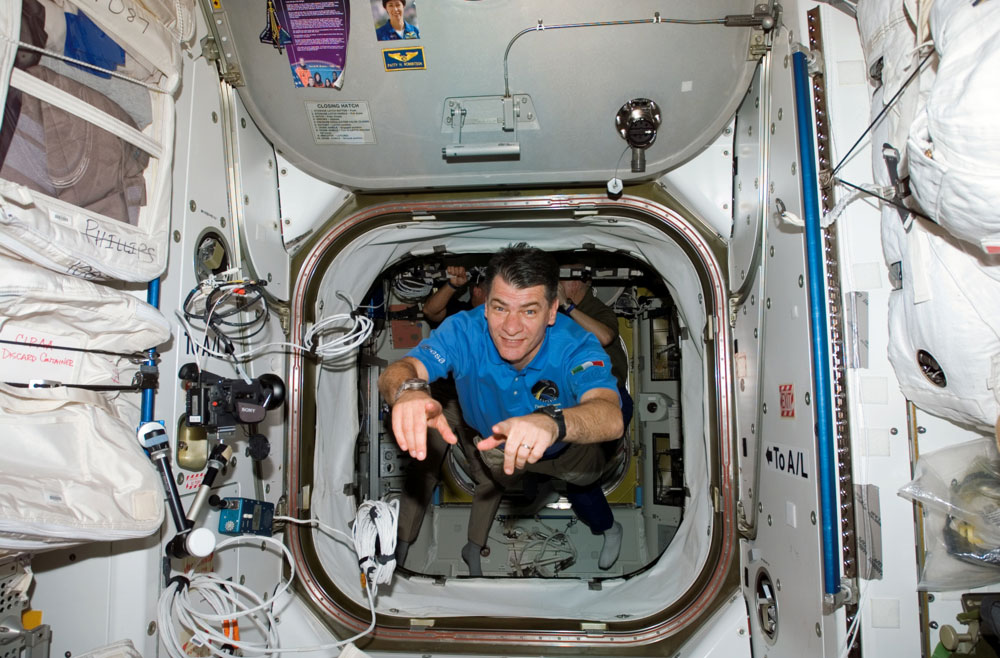 Entrée de Paolo Nespoli dans la Station spatiale